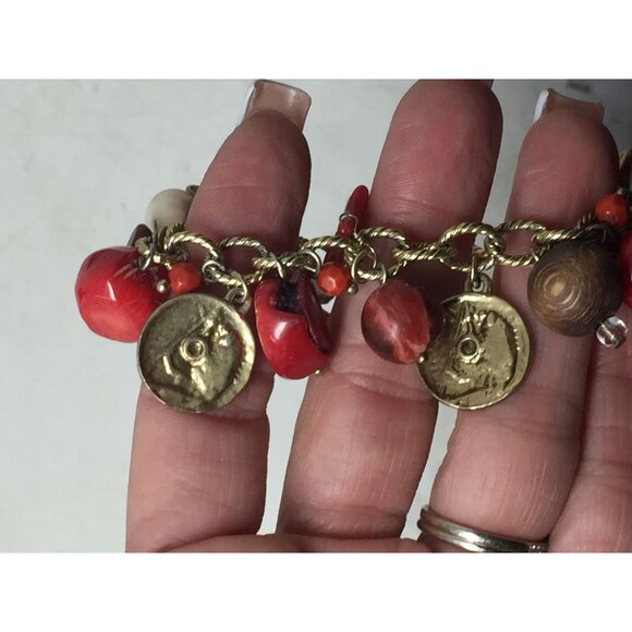 Vintage Women's Beach Themed Chunky Charm Bracelet - Picture 8 of 10